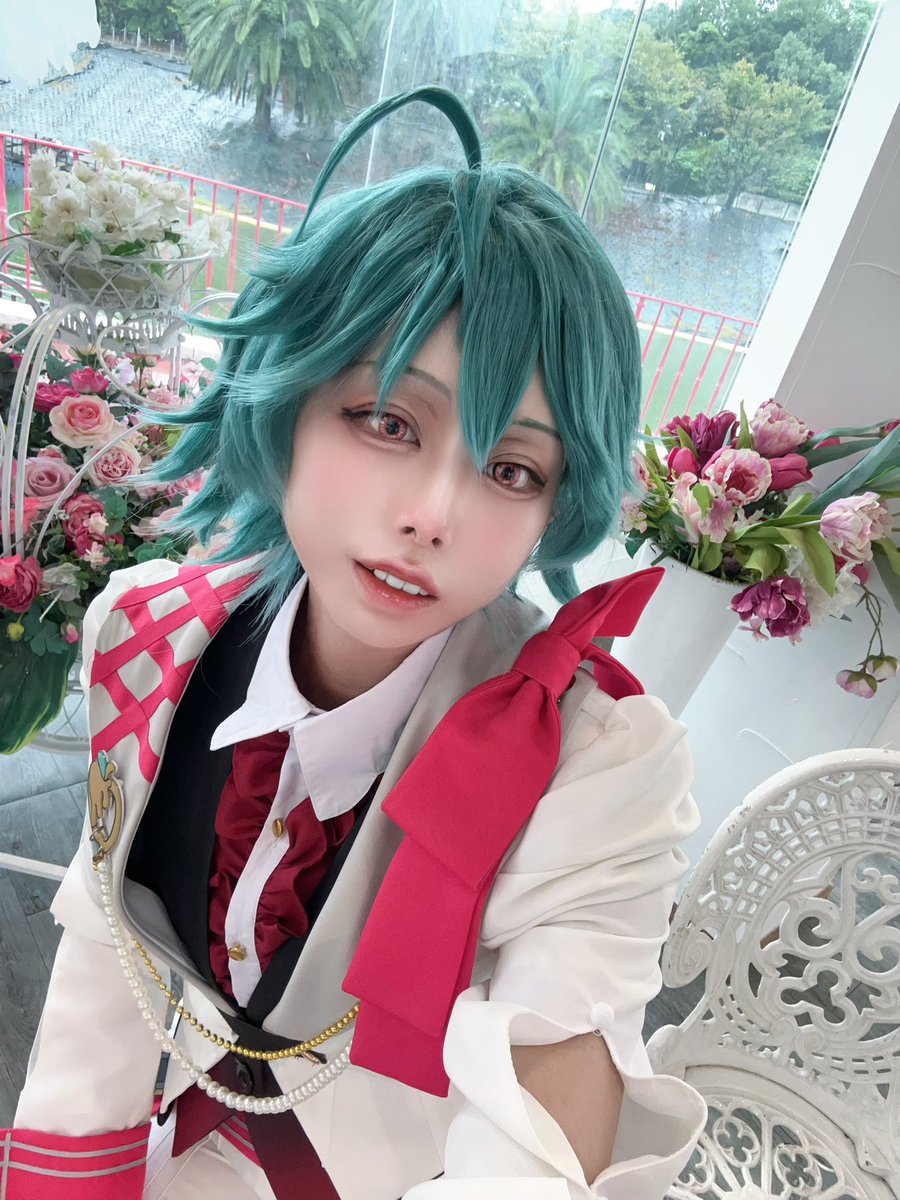 shutomo0715's tweet photo. エスプリちゃんでいます💚
可愛い子初めてやった難しい

#超コスチャinレオマ https://t.co/hEzVco8r6L