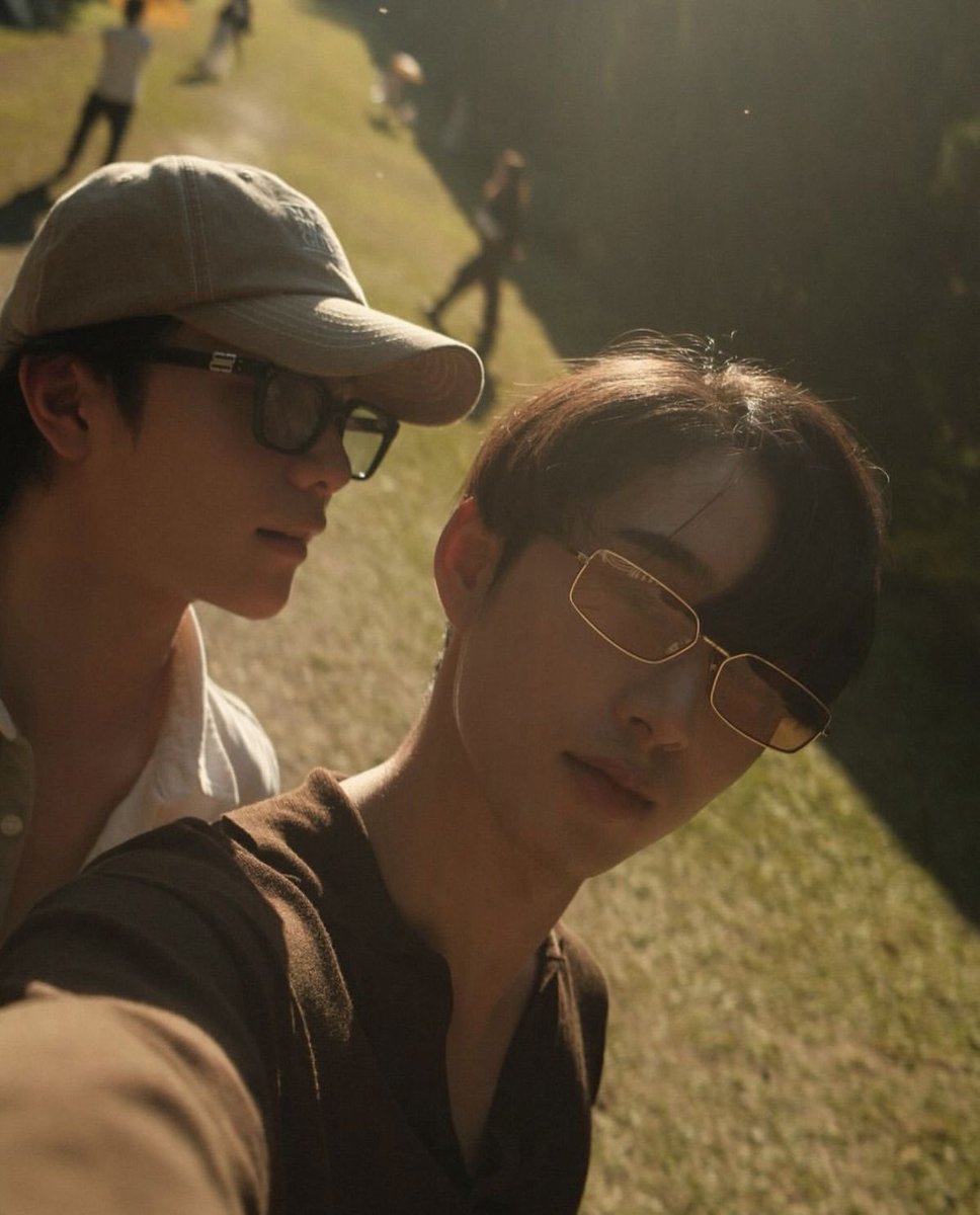 ts0nfn's tweet photo. พ่อเราก็แบบนี้เลย happy wife happy life https://t.co/gs0QCWVOID