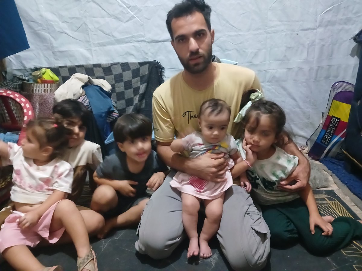 BelalFromGaza's tweet photo. We don’t need millions, just 40 kind people willing to donate $5. Or just one person willing to donate $200 .

For you, it’s only $5. But for my family, it could mean hope, food, and another chance at life.

Be one of the 40 💔
Link https://t.co/MNnDflPgSu
@ainiladra @reveaIism https://t.co/I6GlYCzGRu