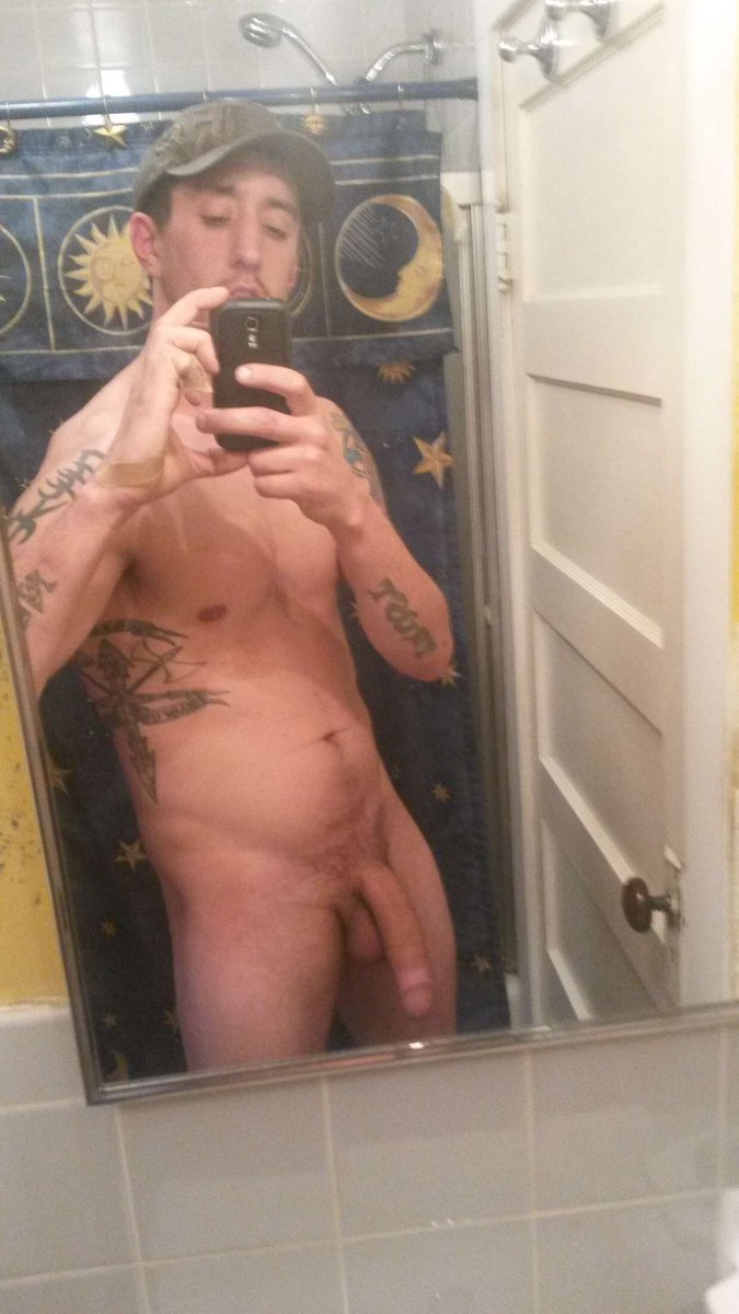 Justin_Longer1's tweet photo. Need a new fun play partner who thinks they can handle the fun https://t.co/YqrykuFUo1