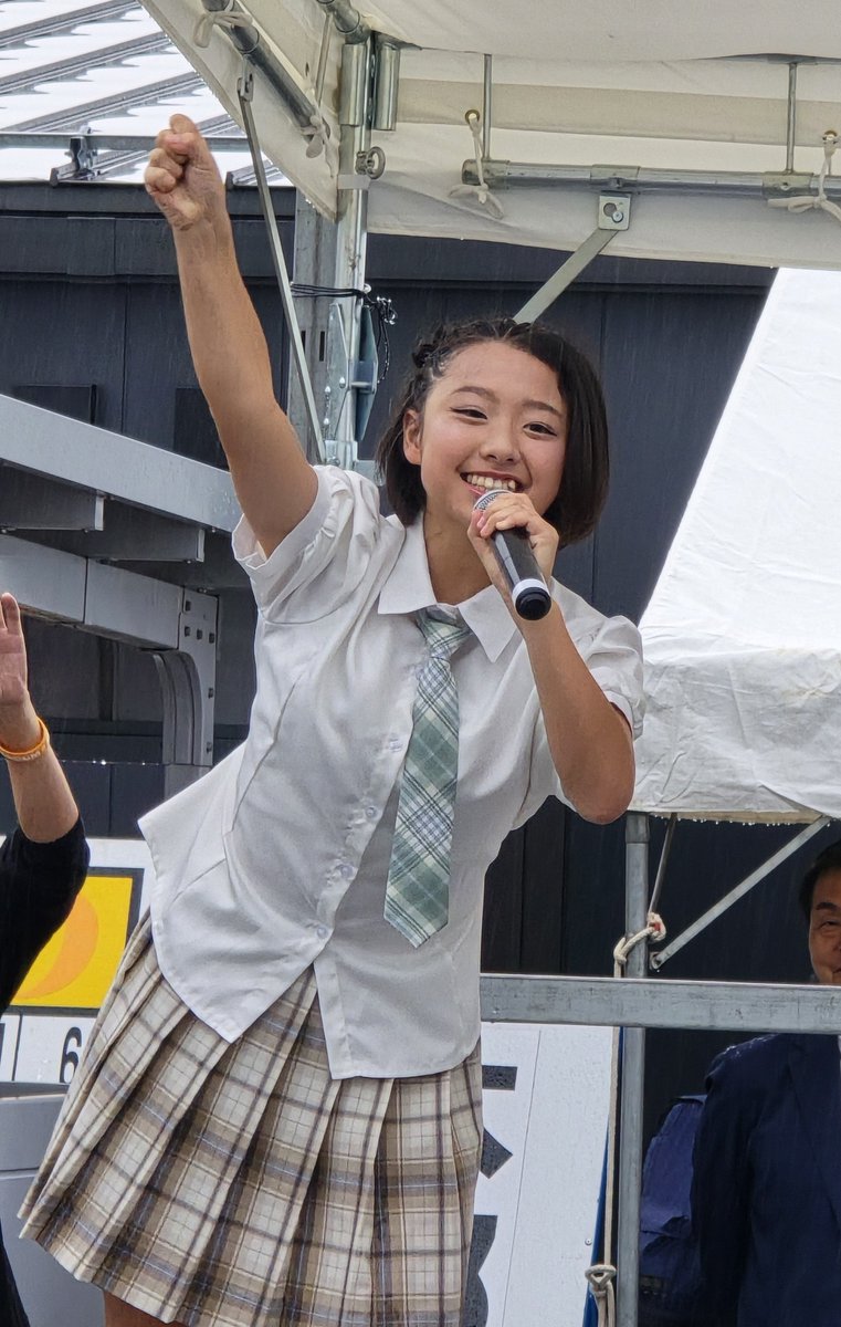 NXWLRv4HBZAGcgy's tweet photo. 2026.09.27
伯耆にぎわいフードマルシェ
テラス ザ ダイセン

SEABLOOMのHAYUちゃんを見に伯耆町へ🚙
あいにくの天気でしたが元気いっぱいでかわいくて楽しいライブでした😄

#HAYU
#SEABLOOM https://t.co/YcuWfSsbt3