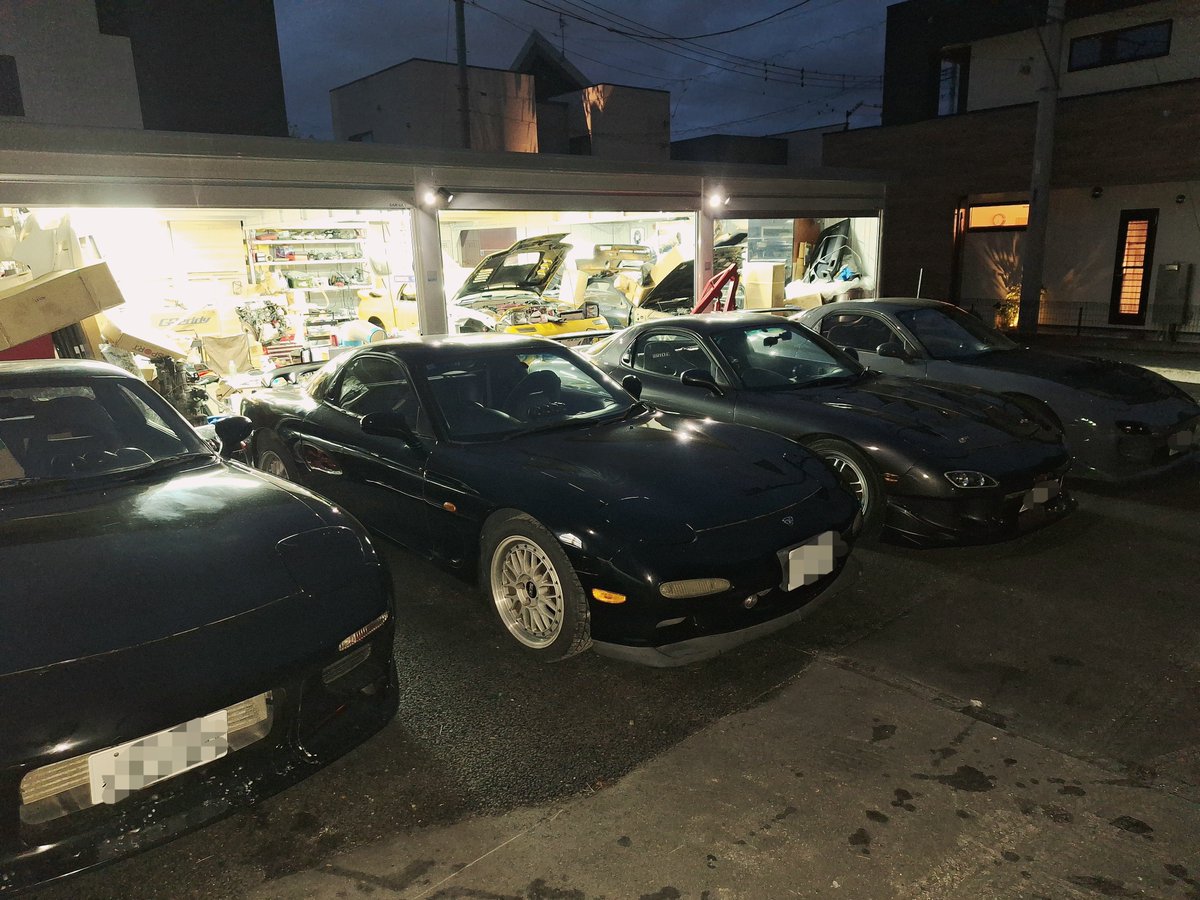 fdfcjc0219's tweet photo. ロータリー車ばかりですが、何度でも言いますよ！

ロータリー専門店ではありません😅

もう一度言いますよ！

ロータリー専門店ではありません🤣

中古車販売がメインですからね(笑)

ZN6   Z34  S660  50プリウス  コペン等々のお客様も来てます(笑) https://t.co/RPwQFbTrvo