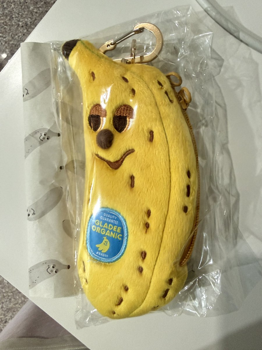 _flftpp's tweet photo. [พร้อมส่ง/wts]
GLADEE RIPE BANANA PASS CARD CASE II (WITH ZIPPER)
RIPE BANANA PASS CARD 
630 รวมส่ง 
ของใหม่/ไม่เคยใช้ 
สนใจสอบถามเพิ่มเติมทาง DM 
#ส่งต่อgladee #ส่งต่อกระเป๋า https://t.co/8EFcoNcqaj