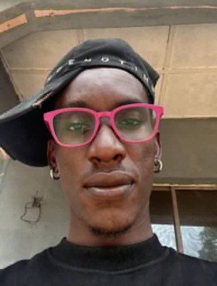 raheemotic's tweet photo. Flat noses really be common on ugly faces 🥲☹️ https://t.co/j9buqNnDr6