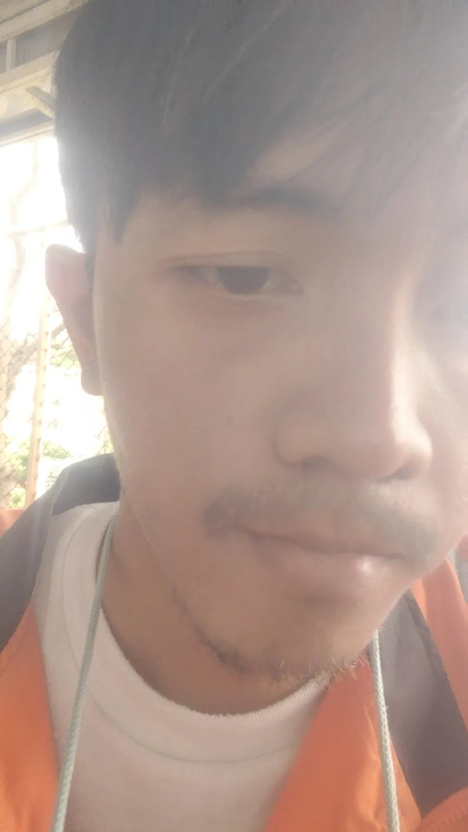 notworathep's tweet photo. อยากตกก็ตกมา 
#นครสวรรค์ในเมือง https://t.co/KH1SOukU6s