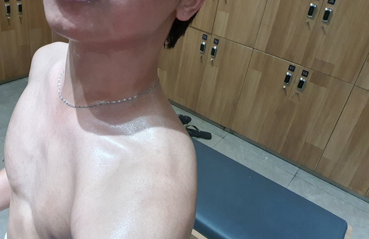 fafafakx2's tweet photo. Baru 2 x nyoba sauna, ternyata bikin enteng kalo pas ga ena badan https://t.co/cKT9olo2Mn