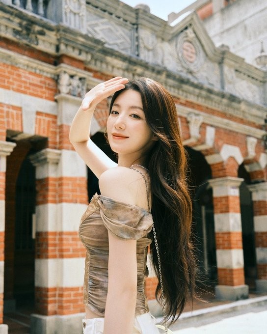 GIDLE_BOT_DAILY's tweet photo. #gidle #idle #neverland #여자아이들 #아이들 #네버랜드 #女娃 #kpop https://t.co/aupN1wLaeL