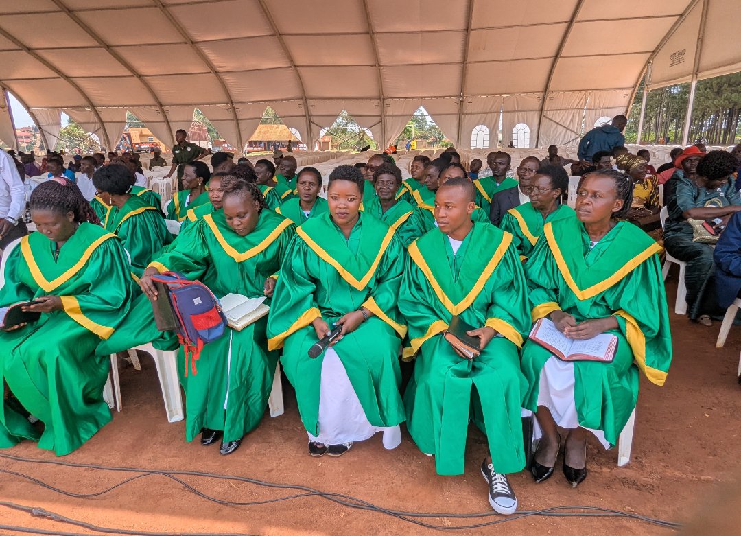 babatvuganda's tweet photo. The Busoga Consortium today convenes a mega prayer week at Mayuge District Headquarters, bringing together prominent political leaders from across Busoga with President Yoweri Kaguta Museveni expected to attend as the Guest of Honour. 
#BabaNews https://t.co/z9x5s3zNWV