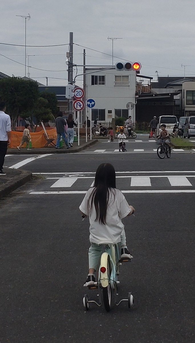 708nappy101's tweet photo. 交通公園で自転車の練習した！ https://t.co/5RMU5UZ3Hu