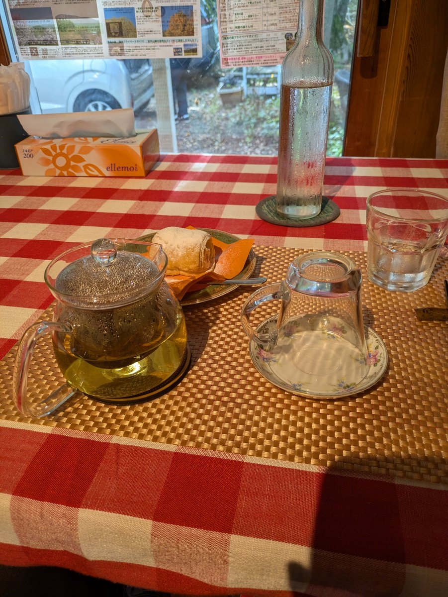 1959Fuji's tweet photo. 岩手町の千香珈琲さんで☕のあと八幡平市のラ・ミア・マンマさんでランチ🍴
森のイタリアンとあったけど、ナビ無いとたどり着けないような場所でした😊
本当の隠れ家レストラン！ https://t.co/NdfP5Sf8us