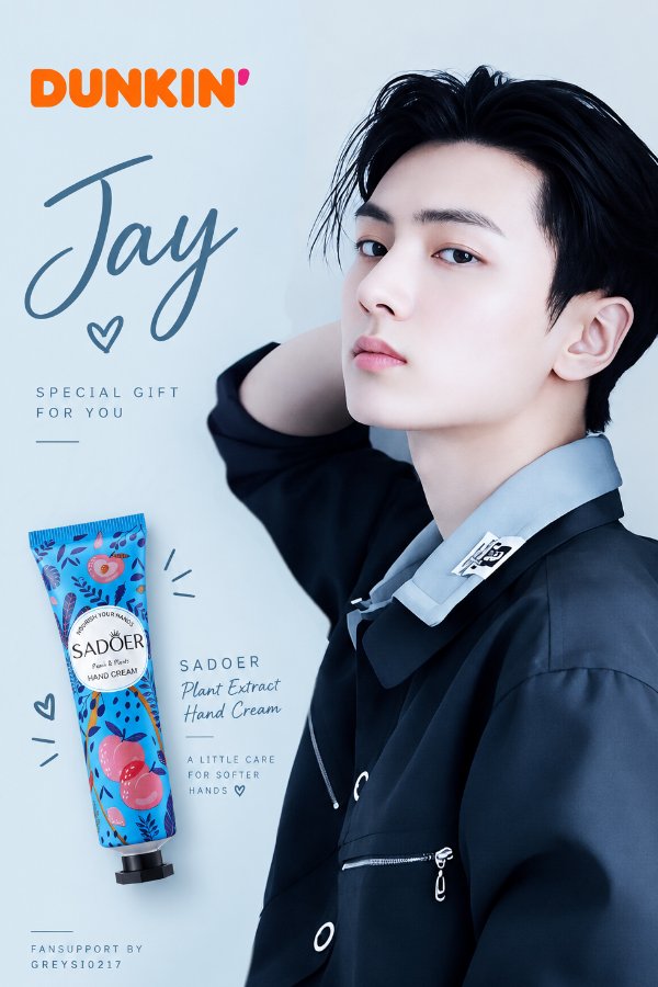 graceicban17's tweet photo. Enhypen Dunkin Funmeet

🎸 limited qty 
🐈‍⬛ 1:1 ratio
💜see you, engenes! 🫰

Fan support by greysi0217

#Dunkin_with_Enhypen #JAY https://t.co/7iEtMoCPma