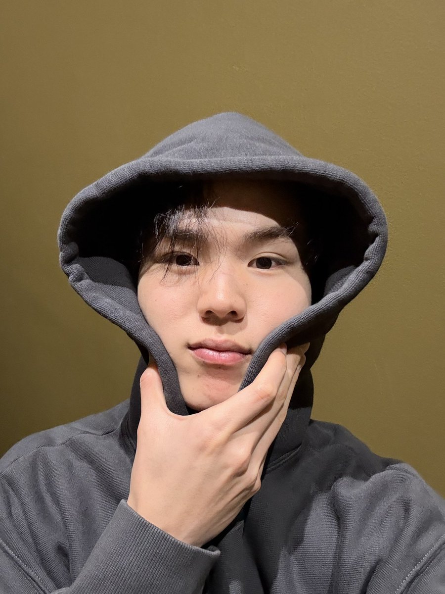 PKrittanun's tweet photo. สำหรับวันนี้ใครที่อยู่บ้าน ไม่ได้ออกไปไหน ไม่รู้จะดูอะไร เรียนเชิญนะครับ MatchPoint Final Ep.  20:30 ช่อง GMM25 จุ๊บุ. https://t.co/0xGRkSSLiP
