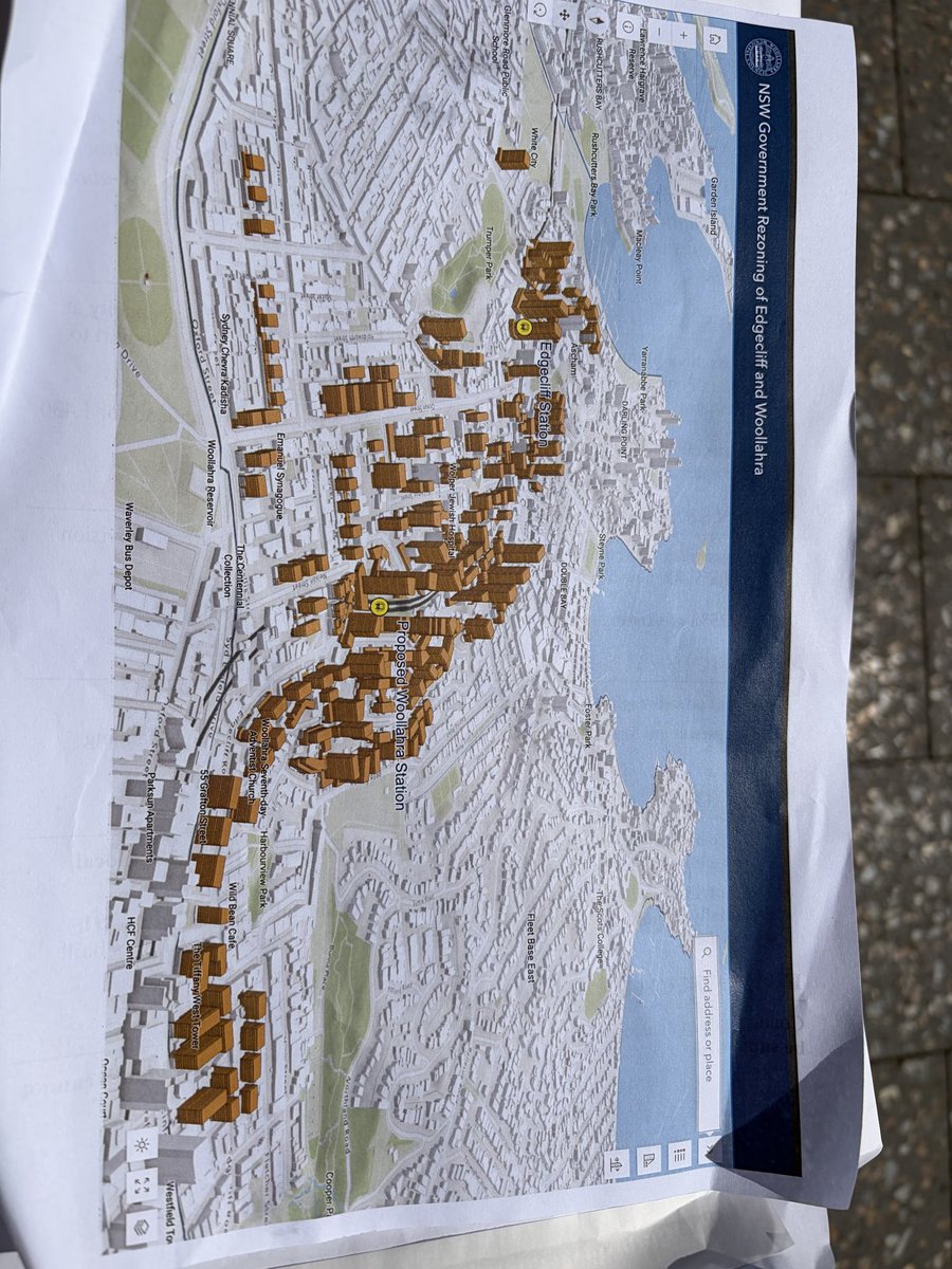 JulianneSchultz's tweet photo. This picture shows the sim city type scale. https://t.co/2gW9UC45Pt