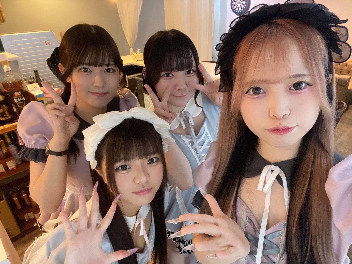 I_my_Alice's tweet photo. 曖昧Aliceオープンしました！
\ 2026年9月27日(日)/

☕️本日のお茶会メンバー☕️

17-
☕️のえ@noe_ImyAlice 
☕️めあ @mea_minedolls 
☕️めの@meno_nyan 
☕️べる@B156cm 

皆様の迷い込みお待ちしてます♪ https://t.co/WMBLCDGHoJ