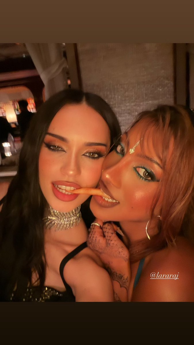 katsgifs's tweet photo. this duo https://t.co/J8MEEL4YZh
