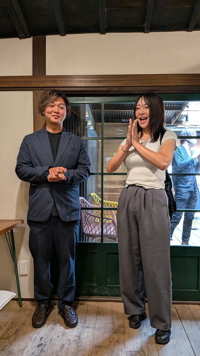 kamikawaba25131's tweet photo. 事業者様とインフルエンサーとのコラボイベント

本日は千秋楽を迎えこれまでの様に沢山の来場者さんとの交流会となりましたー関係者の皆さんお疲れ様でした☕🤗
ヒロさんより🎵🎶🤗 https://t.co/KnNMqNoIfJ