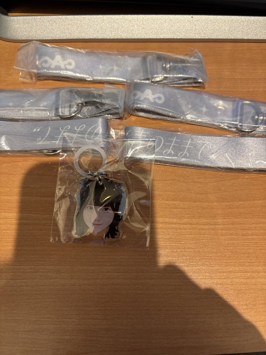 YUCHIAOAO's tweet photo. [アオアオくじ]

譲

A賞
愛白かなた
目印チャーム×1

D賞
愛白かなたネックストラップ×5

E賞
楠 えむ キンブレシート×1

求
深月うのor塩澤みさき

交換してくれる方探しています。

#アオアオ
#AOAO https://t.co/YNfJbsM8Nv