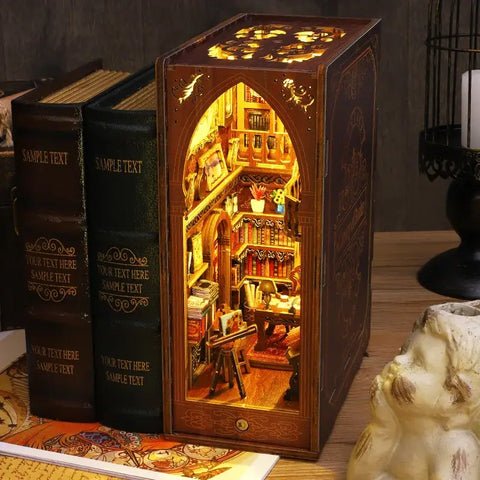 PasarPagina_'s tweet photo. Creo que voy a poner en marcha otro hobbie. Montar Book Nooks para mis estanterías.

En serio, es que son ideales. https://t.co/8B7tS2rj0q