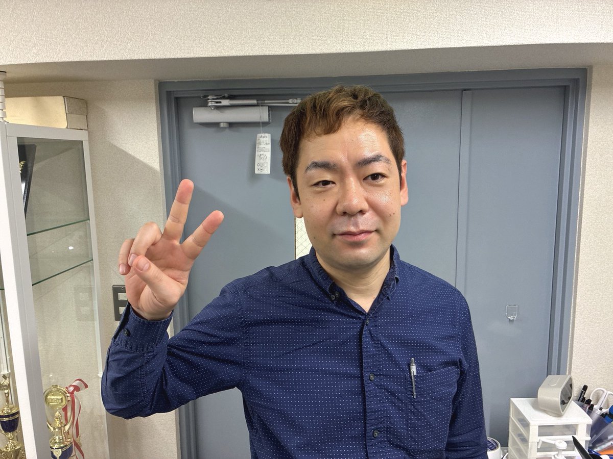 ClubNPM's tweet photo. 【第25期 #雀王戦B1リーグ 】
🎆第8節/全10節

4回戦が終了しました。 

1位から5位がA2リーグへ昇級
17位以下がB2リーグへ降級
📷トップ者は以下のとおりです。
＝＝＝＝＝＝＝
新田 友一（2勝目）
サイコロ太郎（3連勝）
齋藤 けーすけ（2勝目）
大川 冬馬（連勝）
飯田 雅貴（3勝目）
＝＝＝＝＝＝＝  

＼　リアルタイムで成績が表示 ／
　＼ されるようになりました ／

▼確認はコチラ▼
B1リーグ
✅https://t.co/c8gApm9j2s

※表示されない場合は数分まってから
　再度ご確認ください。

#日本プロ麻雀協会 
#雀王戦