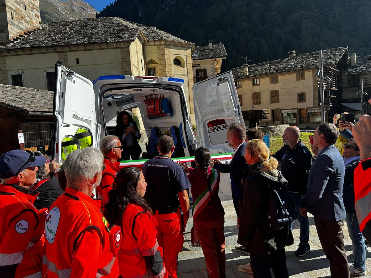 AnpasPiemonte's tweet photo. La Pubblica Assistenza #Anpas Sav Soccorso Alta Valsesia di #Alagna ha inaugurato, sabato 26 settembre, la nuova #ambulanza destinata al servizio di emergenza urgenza 118. Un investimento grazie al contributo di enti pubblici e privati.
https://t.co/om2fbF0RQ8 https://t.co/7mEFG7ksbE