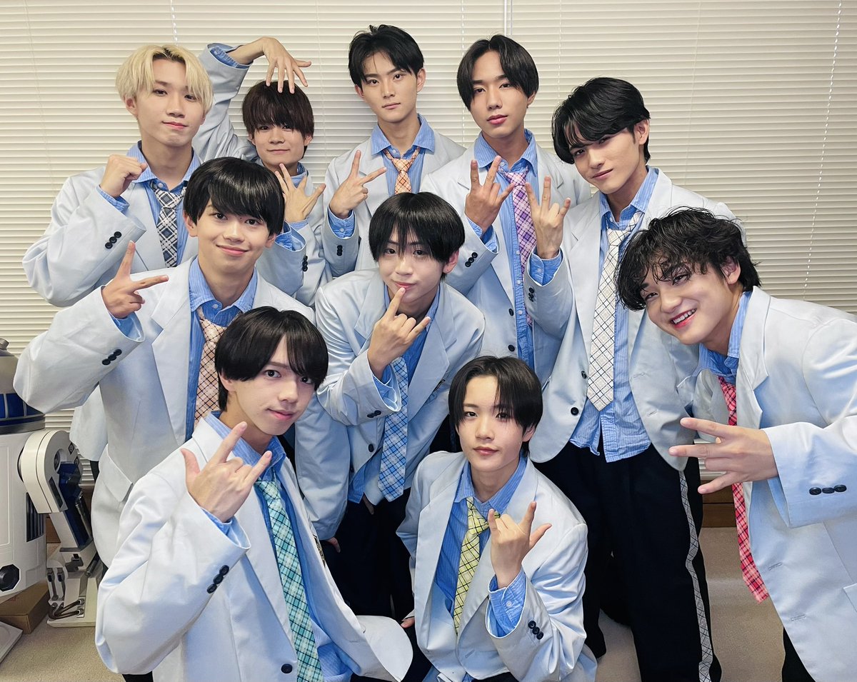 shy_info_'s tweet photo. ￣￣￣￣￣￣￣￣￣￣￣￣￣￣￣￣
             🫧Thank you🫧

      New Single #ラブSHY高！ 
    リリース記念イベントDay5

         ⋱ 仙台駅前E BeanS ⋰

              2026.9.27(Sun)
                       #SHY 

￣￣￣￣￣￣￣￣￣￣￣￣￣￣￣￣ https://t.co/2Oc1xYmDfO