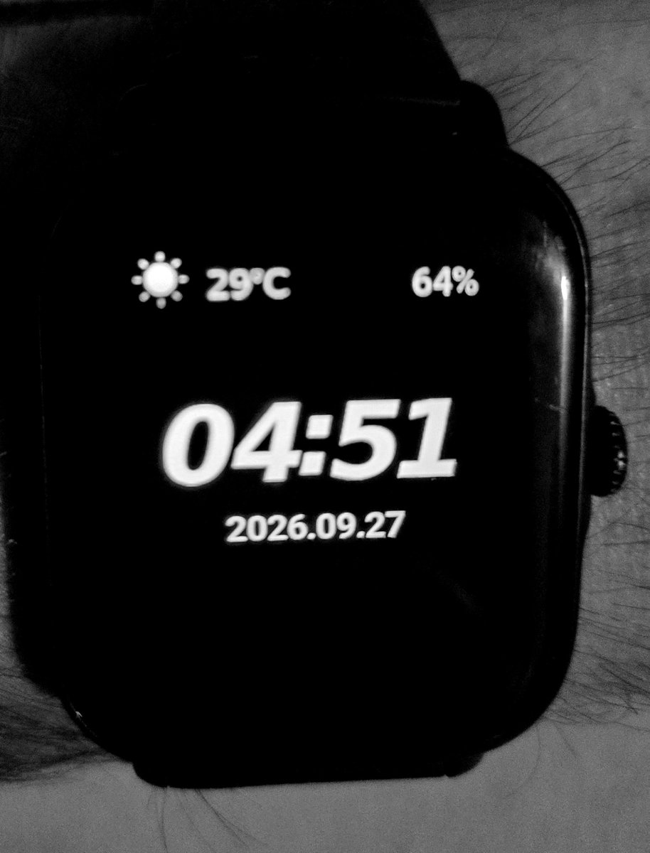 MichaGWS's tweet photo. Sunday. 
Workout time. 
Let's go. https://t.co/vPuCVXlYdR