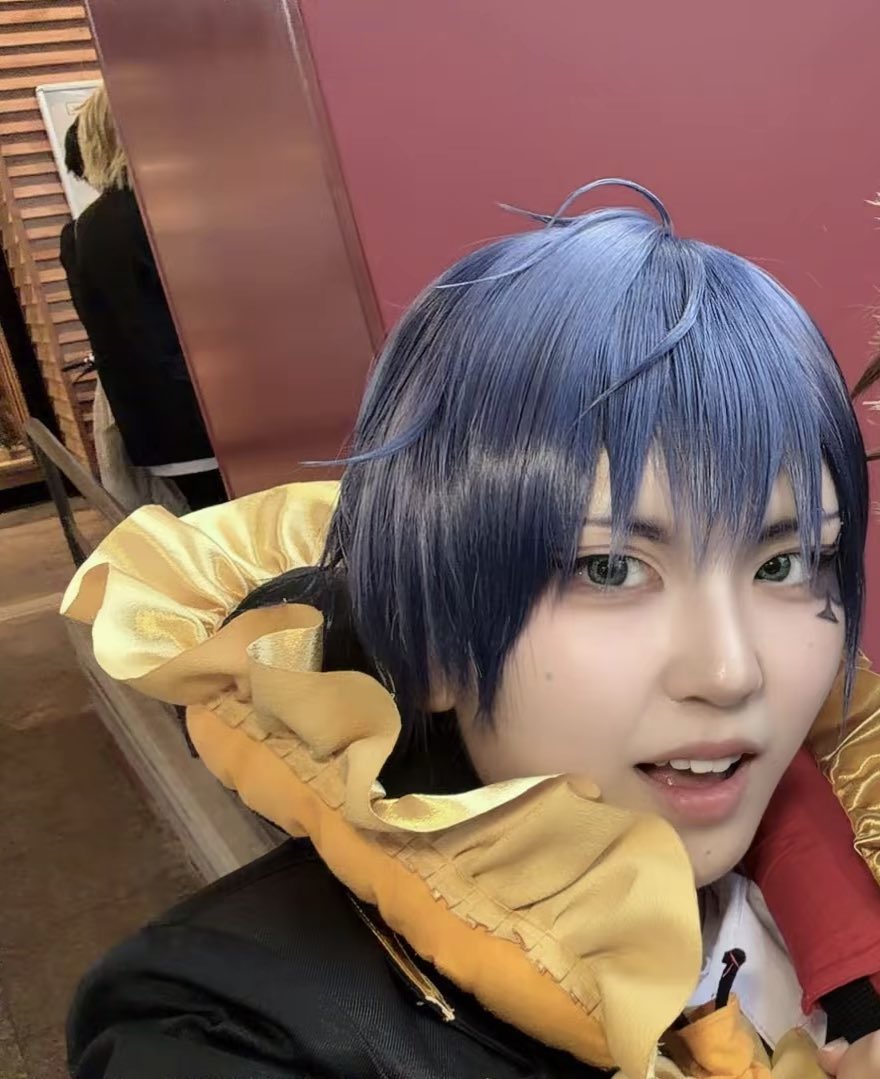 mine_cos0's tweet photo. そくほー
イマジナリー寮長にオフへされた‼️
#アコスタみのおキューズモール https://t.co/WwlnB7n3dP