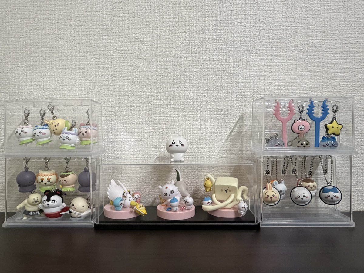 yaaction2's tweet photo. たくさん集まったちいかわ達を飾り付けました✨ https://t.co/TezJmvtC1G