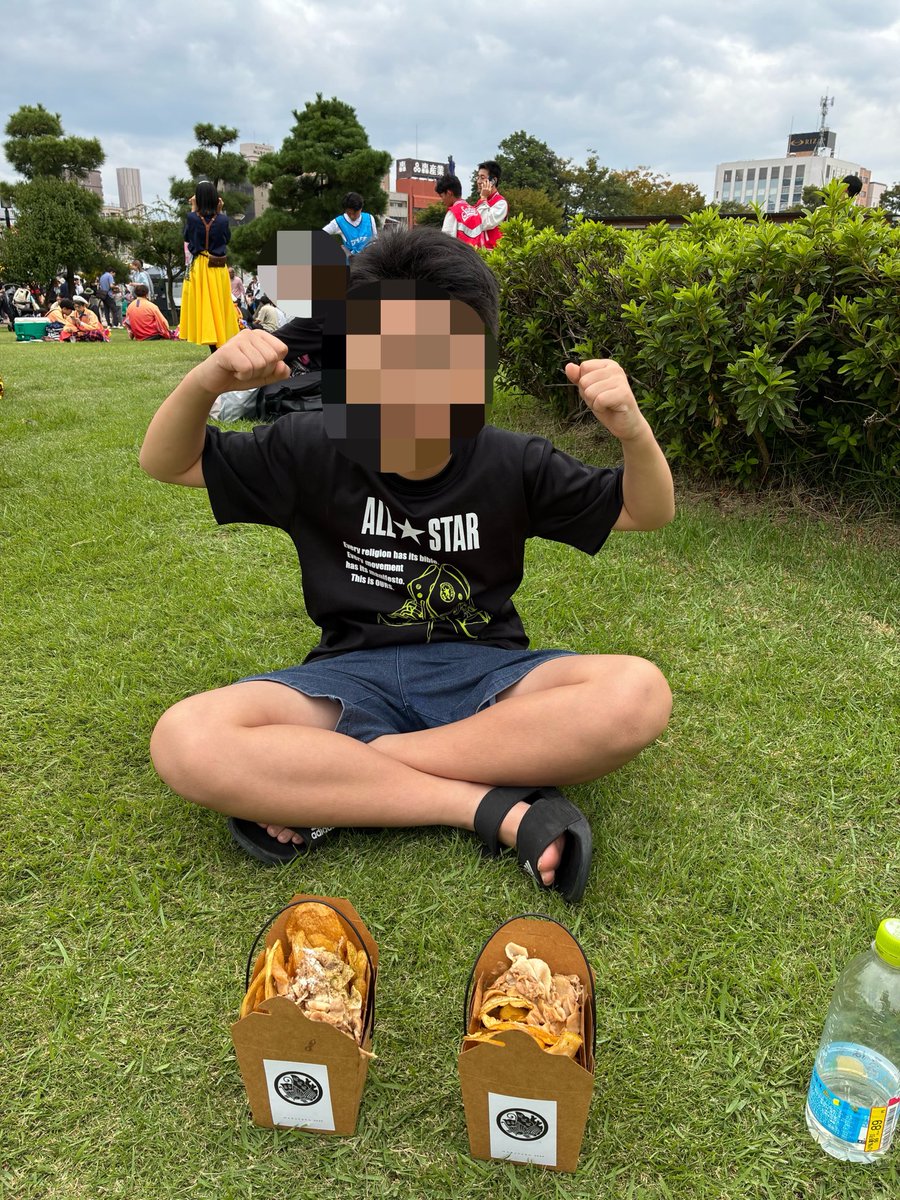 TONAMINOTAMI's tweet photo. 富山みつり、体格祭を堪能🍲
こりゃ面白い🤣 https://t.co/qVe7nLlX2k