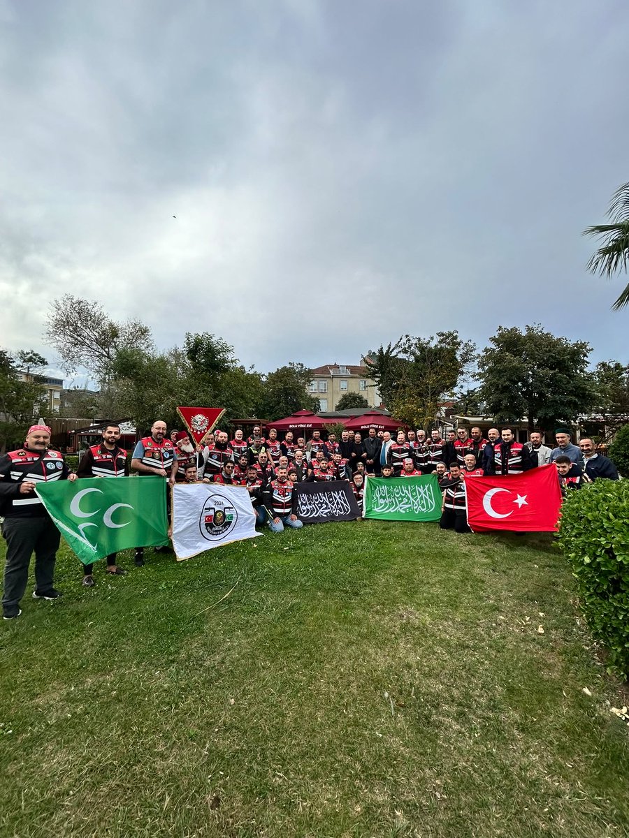 RYagar's tweet photo. Bugün güne güzel bir buluşmayla başladık.

Osmanlı Motosiklet Derneği’ni ilçemizde misafir ederek, Dernek Başkanımız Burçin Özsayar ve kıymetli dostlarımızla birlikte sabah namazımızı Sokullu Mehmet Paşa Camii’nde eda ettik. Ardından hep birlikte kahvaltı yapıp samimi bir sohbet gerçekleştirdik.

Nazik ziyaretleri, güzel sohbetleri ve gönülden muhabbetleri için kendilerine teşekkür ediyorum.

Dostluklarımızı, muhabbetimizi ve birlikteliğimizi her geçen gün daha da güçlendireceğiz.

@akpartiistanbul 
@abdullahozdemir 
@akbcekmece