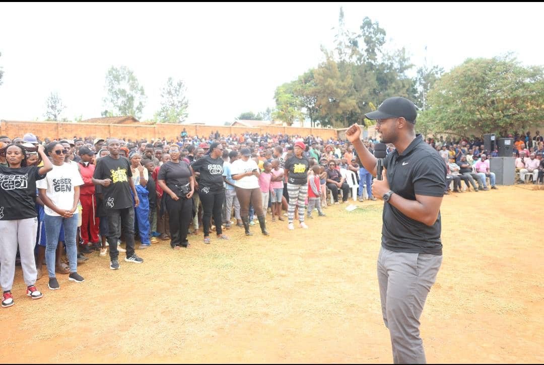 Kwibuka20's tweet photo. #kamonyi @rundaryvcp  Umuganda 
#Sober https://t.co/nOIPFsdxpp