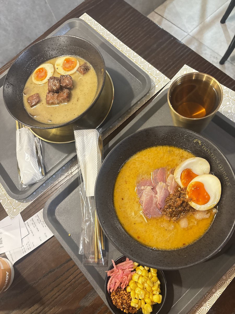 bersuwara_'s tweet photo. terserah kalian tapi menurut gw golden geisha masih jadi ramen terenak dan teroke dari segi rasa dan harga

golden geisha >>>>> semua ramen di indo https://t.co/e5jOShZ6cy
