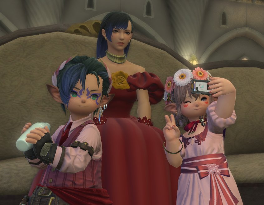 wenibon's tweet photo. friends had a wedding today but we seemed to be taking more pictures of ourselves https://t.co/vhBShzJ1Iz