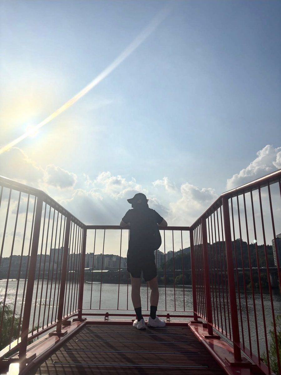 kikizzang68's tweet photo. 남자냄새에 질식할거같음 아아아아아아악 https://t.co/Bf5tre8X5n