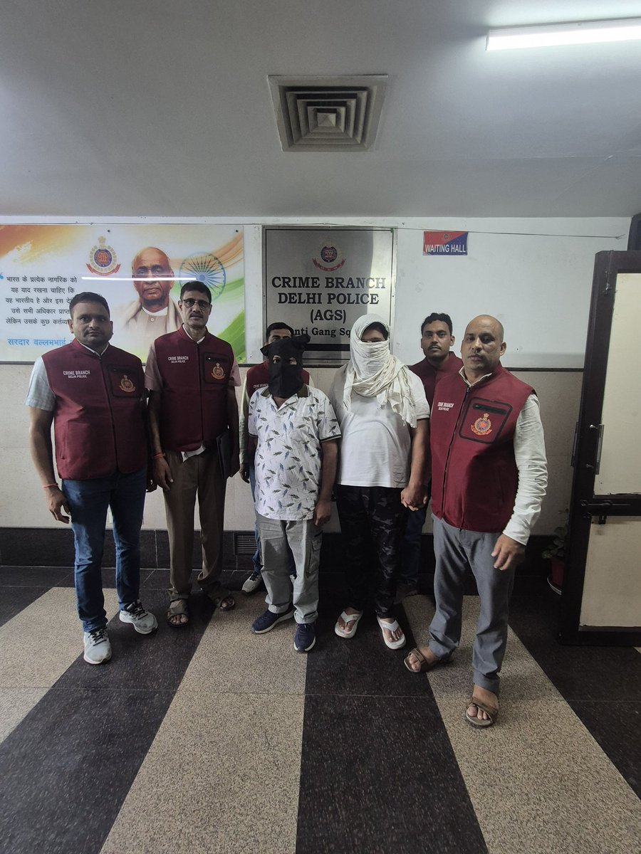 CrimeBranchDP's tweet photo. 🚨🔥 ₹3 CRORE EXTORTION RACKET BUSTED — 02 ACCUSED ARRESTED! 🚔

🎯 AGS, Crime Branch, Delhi busted an organized extortion racket allegedly operated in the name of gangster Kapil Sangwan @ Nandu; 02 accused arrested.
💰 ₹3 CRORE EXTORTION DEMAND: A businessman allegedly threatened with serious consequences for non-payment, case of PS Bindapur, Delhi worked out.
⚠️ FIRING PLAN FOILED: Shooters were allegedly being arranged to target victims’ residences/business premises and create fear to force payment.

💪 successful operation led by Insp. Krishan Kumar, under ACP Bhagwati Prasad, and under the supervision of DCP Sh. Harsh Indora. 

🚨🔥 ₹3 करोड़ की रंगदारी का रैकेट बेनकाब — 02 आरोपी गिरफ्तार! 🚔

🎯 AGS, क्राइम ब्रांच, दिल्ली ने गैंगस्टर Kapil Sangwan @ Nandu के नाम पर कथित रूप से संचालित संगठित रंगदारी रैकेट का भंडाफोड़ करते हुए 02 आरोपियों को गिरफ्तार किया।
💰 ₹3 करोड़ की रंगदारी की मांग: एक कारोबारी को कथित रूप से गंभीर परिणाम भुगतने की धमकी देकर रकम देने के लिए मजबूर किया जा रहा था। थाना बिंदापुर, दिल्ली का मामला सुलझाया गया।
⚠️ फायरिंग की साजिश नाकाम: रकम वसूलने के लिए पीड़ितों के घर/व्यावसायिक प्रतिष्ठानों पर हमला कर दहशत पैदा करने हेतु कथित रूप से शूटरों की व्यवस्था की जा रही थी।

💪 सफल ऑपरेशन का नेतृत्व इंस्पेक्टर कृष्ण कुमार ने किया, एसीपी श्री भगवती प्रसाद के मार्गदर्शन में तथा डीसीपी श्री हर्ष इंदौरा के पर्यवेक्षण में।

https://t.co/2MjNY4hntk

#DelhiPolice #CrimeBranch

@LtGovDelhi
@DelhiPolice
@CPDelhi
@hgsdhaliwalips