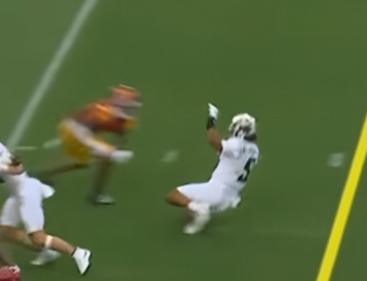 Lostthoughts54's tweet photo. @bryanlayton531 @PatLovesSports @TheColbyD @Ben_Cary_ @TheDegenDoc he never jumped at all....here he is when he first starts lowering his shoulder. notice both feet on the ground....at this point, he has been into his sliding motion for 2 yards.  after this point he still has to lower his shoulder and launch. https://t.co/IfyRhW9dJj