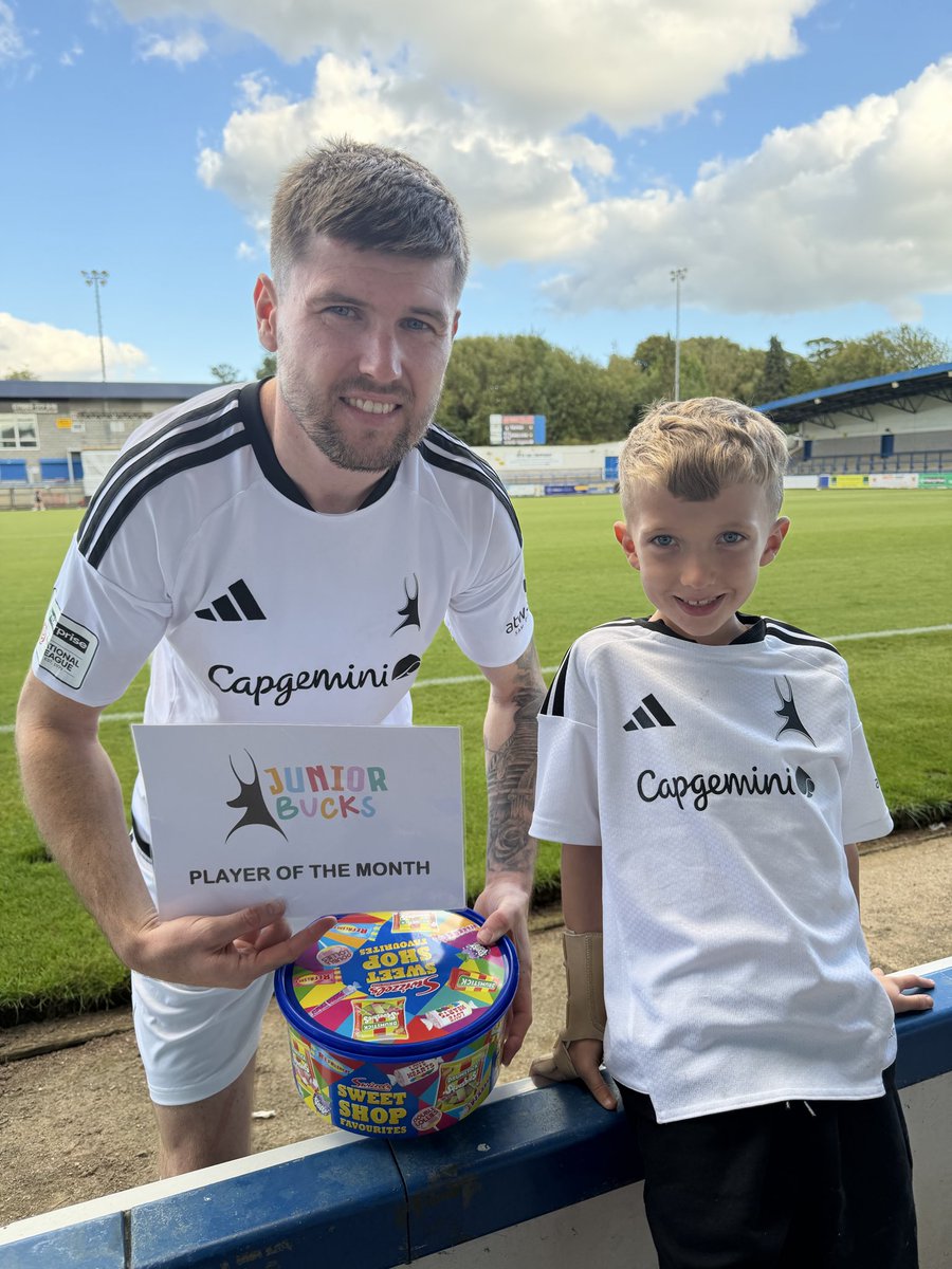 TUSA2017's tweet photo. Congratulations to Matty Stenson who was voted August player of the month by our Junior Bucks. 

Matty was presented with his sweet treats by birthday boy and latest Junior Bucks recruit Aaron! https://t.co/RO3PZ5oyr5