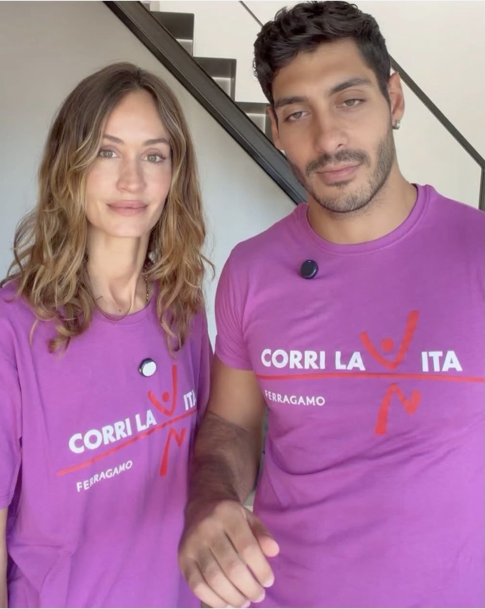 Jessica45499746's tweet photo. #helevierxcorrilavita salute https://t.co/NSDijvVR9w