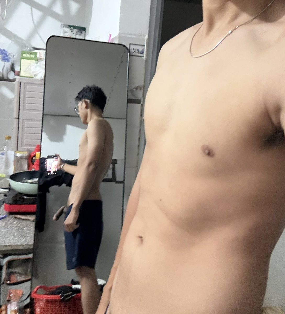 Nhatnam240502's tweet photo. Hơi mờ rồi https://t.co/4KvuAwJsqm