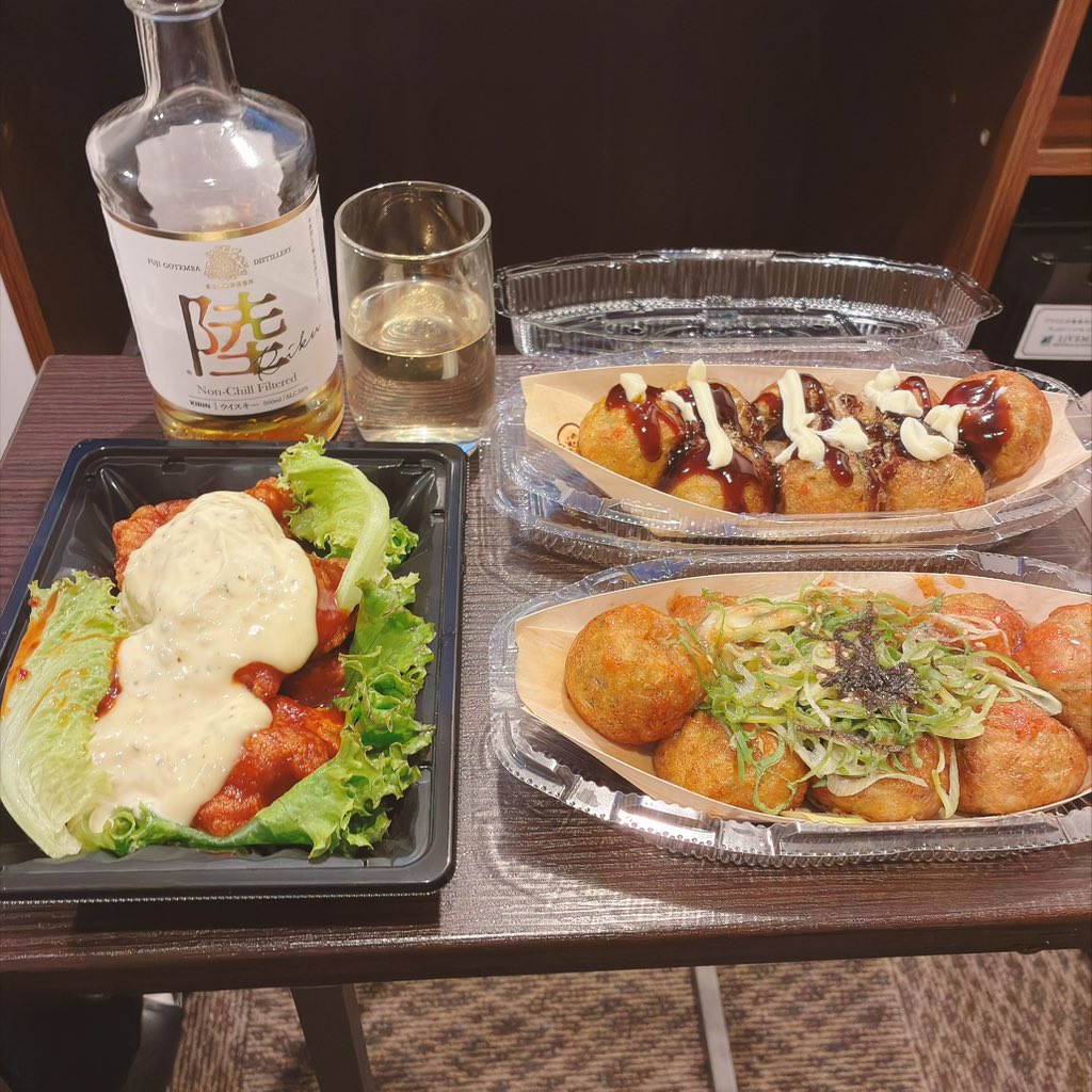 ymir_ff14's tweet photo. ホテル飲み始まりました https://t.co/sy69GNWp0a