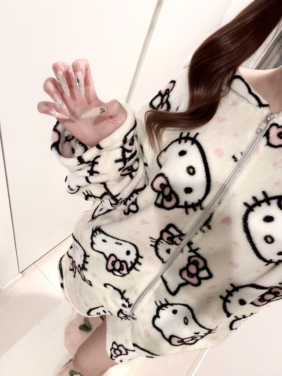 u7cyi's tweet photo. お気に入りだからこっちも載せとこーと🖤
ちなみに上はL・下はMです(ٛ০◦০ٛ⌯)໊🎀 https://t.co/8aVhQqt7kX