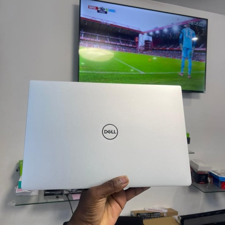 heismuzoo's tweet photo. QUICK SALE 🥳🔥
Dell XPS 13 7390
• CPU: Intel Core i7-10510U
• Memory: 16 GB RAM
• Storage: 512 GB NVMe SSD
• Display: 13.3” FHD
• GPU: Intel UHD Graphics
• Speed up to 5.0Ghz
• Win 11pro + Ms office https://t.co/ndVCm73LGx