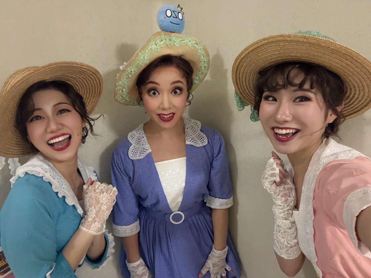 pon____514's tweet photo. #ファニーガール

本日貸切公演、ありがとうございました💞

いよいよ東京公演残り3回になりました！！涙
さみしーーーい、、🥲

残りの東京公演、そして地方公演も
全力で努めさせていただきます！！

ノゾみちゃんと一緒に📸 https://t.co/GWsgzIGUW4