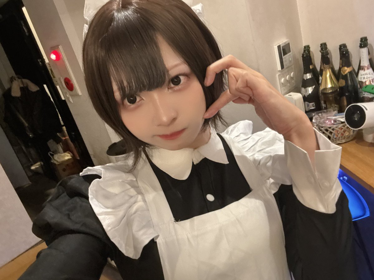 eventbarabeer's tweet photo. ぴ森さん一日店長イベントオープンしました！
【目黒店】にて営業です✨️
お待ちしております！
@pimori @misaki_way 

▼遠隔は下記のstoresから🍾
https://t.co/SfCDLzTxSP https://t.co/KRAllJs7Mt