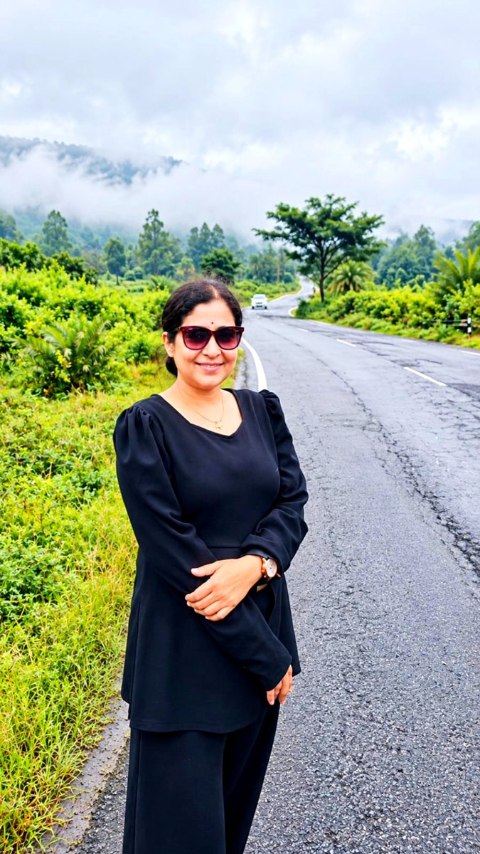 SarmilaPa's tweet photo. Somewhere in the countryside of Odisha. The monsoon landscape changes to heaven in "India's Best Kept Secrets"
#ILoveMyOdisha
#happyexplorer https://t.co/GyqKc8owXh