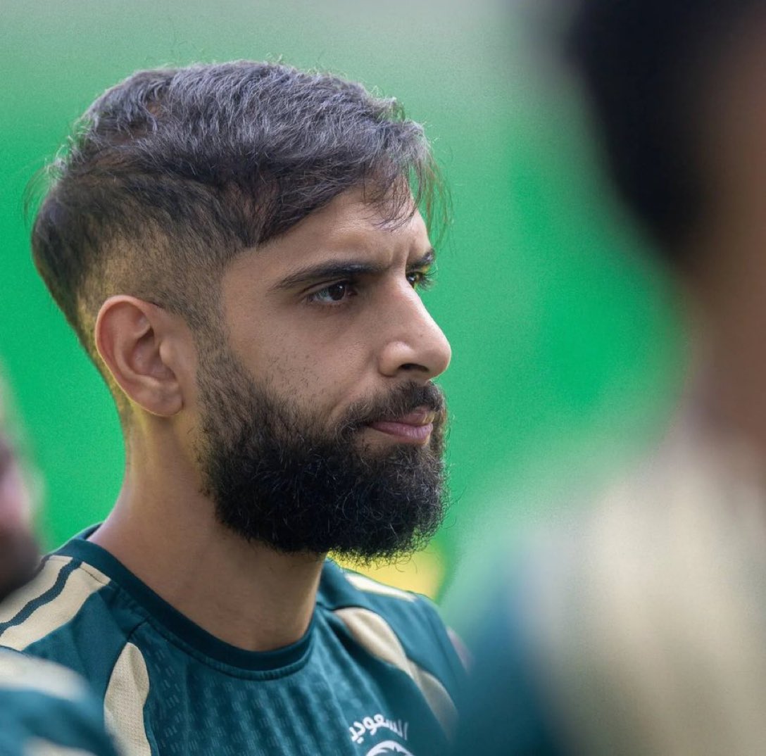 NEWSSPL_'s tweet photo. 🚨 عاجل :

سيتم استبعاد علاء آل حجي من قائمة المنتخب السعودي اليوم بسبب الاصابة التي تعرض لها، ولن يكون هنالك بديل.

@nawaf__oga https://t.co/NraDgGZLAq