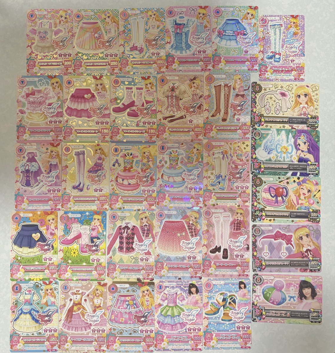 cocoafun24's tweet photo. アイカツカード譲渡 買取

譲　画像のもの(リプに続きます)

求　PayPay+送料
　　(希望額の提示、レート考慮お願いします)

※全てスリーブファイルに入れておりましたが、素人保管のため神経質な方はご遠慮ください
※条件の良い方、まとめての方優先いたします🙇‍♀️ https://t.co/z4YjwN9d1D