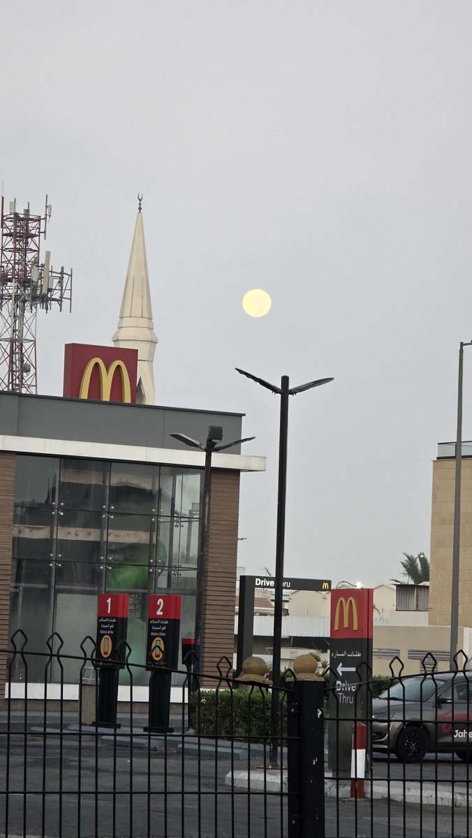 M_O_100's tweet photo. الجمال في ابهئ #صورة

@McDonaldsKSA https://t.co/KZOYVdnhZC