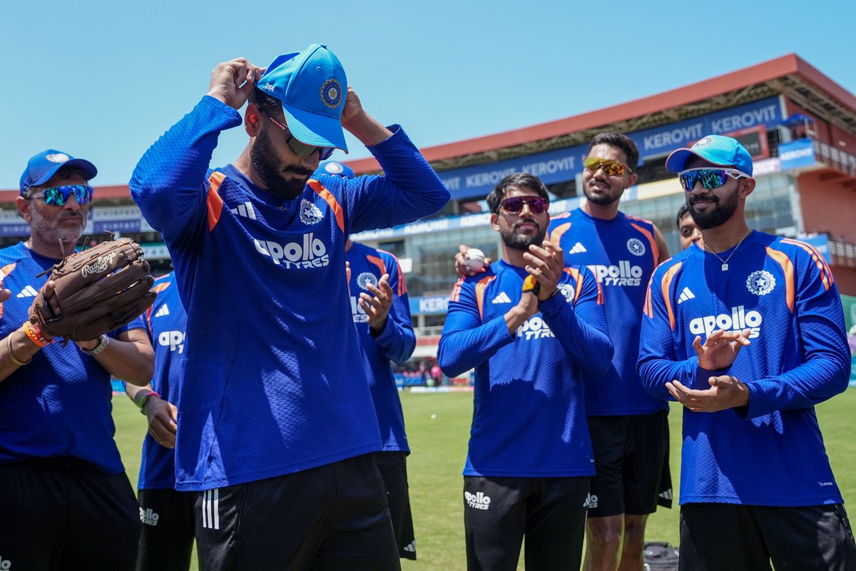 BCCI's tweet photo. Nothing tops this feeling 🤌💙

📸 Naman Dhir receives his maiden ODI cap from skipper Shubman Gill 🧢

Drop a 💙 in the replies to wish him the very best on his international debut 👇🇮🇳

#TeamIndia | #INDvWI https://t.co/qgCRZN7ujo