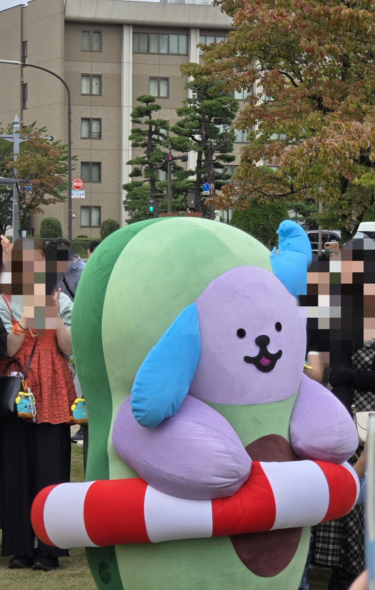 onigirisan3san's tweet photo. 一緒には撮れなかったけど会えたからうれしかった。あぼしゃべってた✨️

#PERMPOON 
#AVOCEAN 
#ご当地キャラカーニバル https://t.co/0hmQ8RxIfn